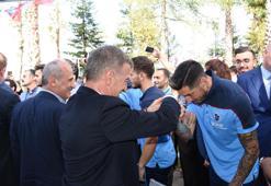 Ahmet Ağaoğlu'ndan Sosa'ya bayram harçlığı