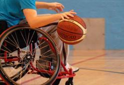 Milliler, İtalya'ya 69-52 mağlup oldu