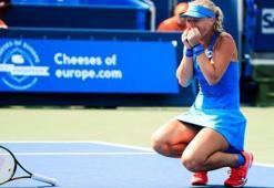 Cincinnati Masters'ta şampiyon Kiki Bertens