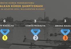 Milli kürekçilerden 12 madalya