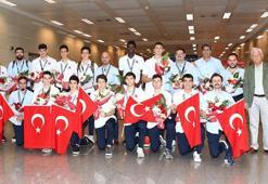 U16 Yıldız Erkek Milli Takımımız İstanbul'a döndü