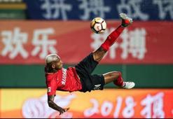 Talisca, Çin'de şov yapmaya devam ediyor! İşte müthiş gol...