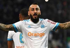 Gomis gidiyor, Mitroglou geliyor