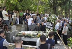 Süleyman Seba kabri başında anıldı