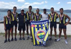 Fenerbahçe'nin kürekçileri şampiyon oldu