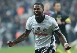 "Lens bile kendi performansından emin değil"