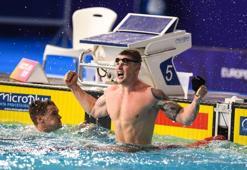 Avrupa Yüzme Şampiyonası'nda Adam Peaty dünya rekoru kırdı