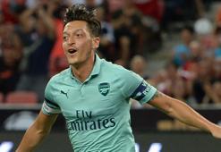 Kicker Mesut Özil'i en iyiler arasında gösterdi!