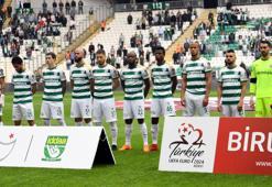 Bursaspor'da 10 oyuncu ile yollar ayrıldı, 4 transfer yapıldı