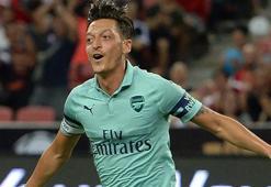 Mesut Özil Almanya'yı bıraktı, Arsenal'e kaptan oldu! Arsenal 5-1 PSG