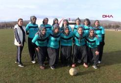 Nevşehir'de ev kadınlarından oluşan Dimispor, ilk antrenmanına çıktı