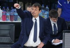 Ergin Ataman'dan Fenerbahçe açıklaması: İki Türk takımımızın da Final-Four'a kalması dileğimdir