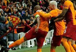 Galatasaray - Barcelona maçında Marcao yıktı geçti! İşte o anlar...