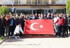 Ünal Önal'dan moral yemeği