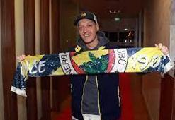Fenerbahçe'de Mesut Özil'in gelişi rüya gibi oldu! Şimdi ise kadro dışı
