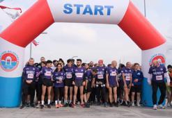 Maltepe'de 'Mor Gün'e 'Mor Koşu'