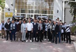 Manisa FK'lı futbolcular öğrencilerle buluştu