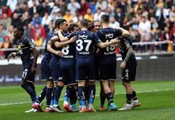Avrupa yolu açıldı! Fanatik yazarları Kayserispor - Fenerbahçe maçını değerlendirdi