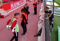 Kayserispor - Fenerbahçe maçında top toplayıcı krizi! İrfan Can Kahveci şaştı kaldı...