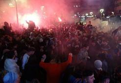Trabzonsporlu taraftarlar Beşiktaş maçı beraberliğini kutladı