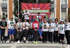 Maratonda kazanan sporcular ödüllerin sahibi oldu