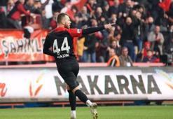 Ligin penaltı kralı Alexandru Maxim