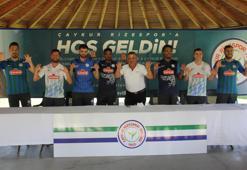 Çaykur Rizespor yeni transferlerini tanıttı