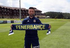 Transferde son dakika: Fenerbahçe'ye bir sağ bek daha!