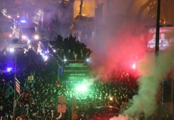 Çifte bayram yaşayan Sakaryaspor şampiyonluk turuna çıktı