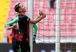 İtalyanlar Emre Mor için Fenerbahçe - Karagümrük maçına geliyor