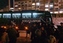 Kocaelispor taraftarından takım otobüsüne taşlı saldırı! Büyük tepki...