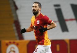 Galatasaray'da kriz büyüyor: Domenec Torrent'ten flaş Arda Turan kararı!