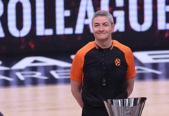 Euroleague hakemlerine Yunanistan'da saldırı