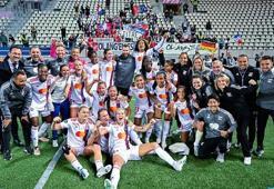 Fransa Kadınlar 1. Lig şampiyonu Olympique Lyon
