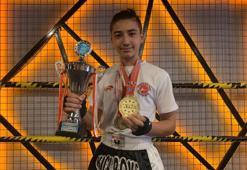 Eskişehirli genç kick boks şampiyonun hedefi Milli Takım