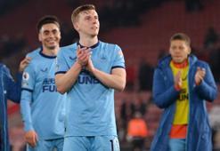 Newcastle United, Aston Villa'dan Matt Targett'ın bonservisini aldı