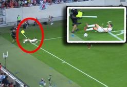 Merih Demiral korner direğini kırdı, sosyal medyada viral oldu! VİDEO