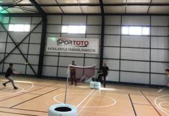Çukurca'da Batminton müsabakaları yapıldı