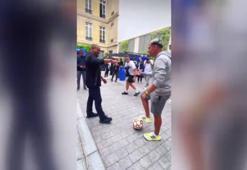 Eski Fenerbahçeli Roberto Carlos, gençleri madara etti!