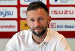 Antalyaspor Hakan Özmert'le 1 yıllık sözleşme imzaladı