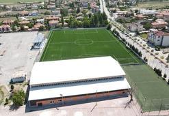 Tomarza ilçe stadı ve spor salonu tamamlandı