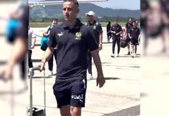 Fenerbahçe Avusturya kampı öncesi yolculuk anlarını paylaştı!