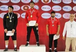Mücahit Çelik, Samsun'da çiçeklerle karşılandı