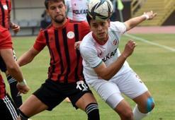 Karşıyaka'da Burak dönecek