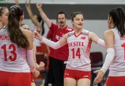 U17 Milli Voleybol Takımı üst üste ikinci kez Avrupa ikincisi
