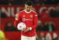 Cristiano Ronaldo, Manchester United'da kalacak mı? Kritik görüşme