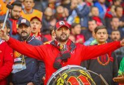 Eskişehirspor taraftarının Abdullah Avcı'ya tepkisi sürüyor