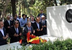 Ali Sami Yen kabri başında anıldı