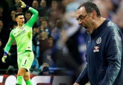 Carabao Cup finalinde büyük skandal! Maurizio Sarri ile Kepa Arrizabalaga kavga etti!