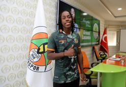 Arnaud Lusamba'dan Alanyaspor'a 3 yıllık imza